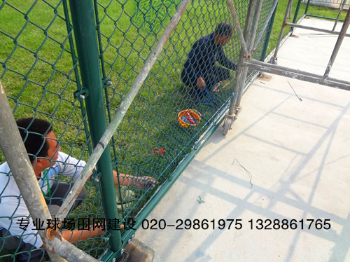 �@������W�r��